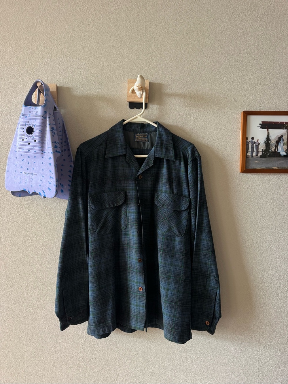 Pendleton Plaid Lightweight Wool Button-Up Long Sleeve Shirt